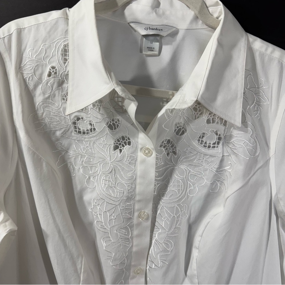 CJ Banks White Button front Shirt Tunic with Lace Yoke Size 1X